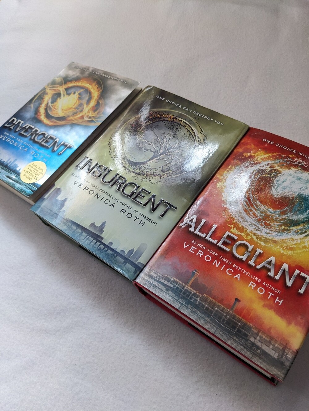 Divergent Book Series